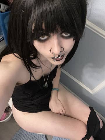 Juniper Fox OnlyFans — image 1 of 1