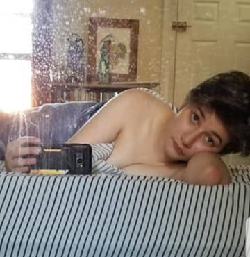 D 💌 OnlyFans — image 1 of 2