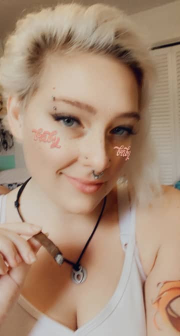 Shay OnlyFans — image 1 of 2