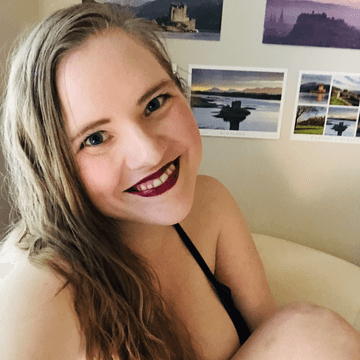 Nat OnlyFans — image 1 of 2