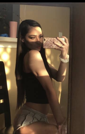 Lauren OnlyFans — image 1 of 2