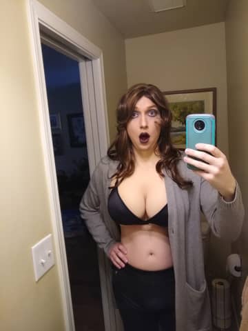 Joslyn OnlyFans — image 1 of 2