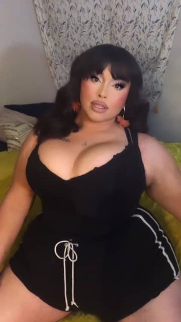 arielle OnlyFans — image 1 of 2