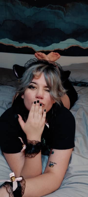 Socks OnlyFans — image 1 of 2