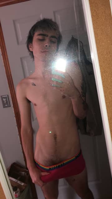 Atom OnlyFans — image 1 of 2