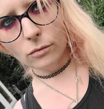 C̷o̶n̴t̸e̸m̸p̸t̴r̷e̷s̴s̴ OnlyFans — image 1 of 2