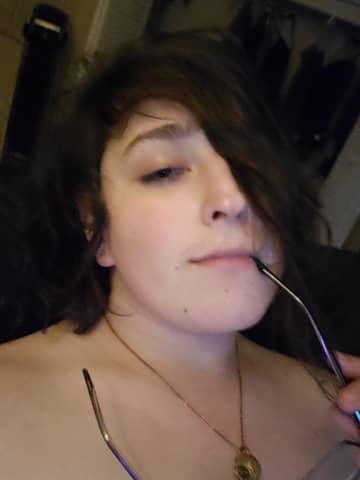 Gwen Vulpes OnlyFans — image 1 of 2