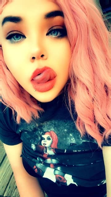 Alicia Gray OnlyFans — image 1 of 2