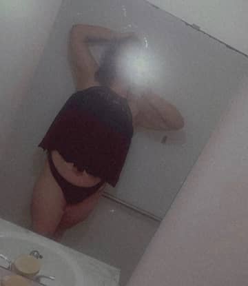 Tiff OnlyFans — image 1 of 2