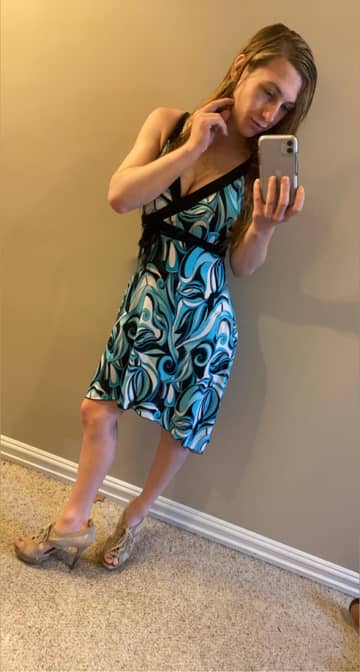 Emma Tuttle OnlyFans — image 1 of 2