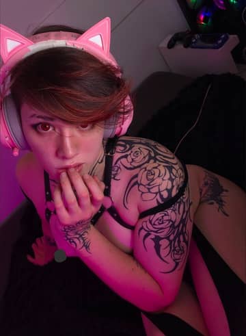 Nyx Nympho OnlyFans — image 1 of 2