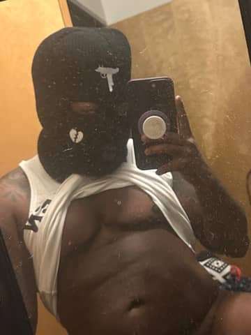 Xander Valentino OnlyFans — image 1 of 2