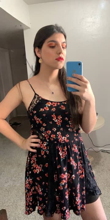 Ella OnlyFans — image 1 of 2