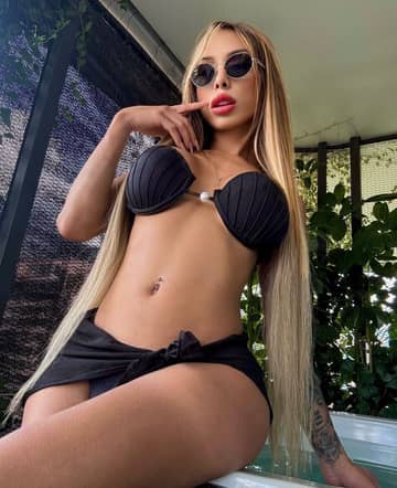Baby_golden OnlyFans — image 1 of 2