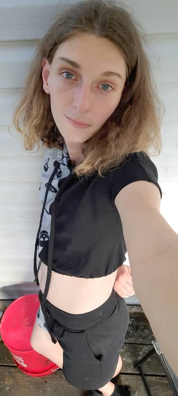 Ember Lynn OnlyFans — image 1 of 2