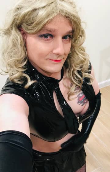 Shawna Summers OnlyFans — image 1 of 2