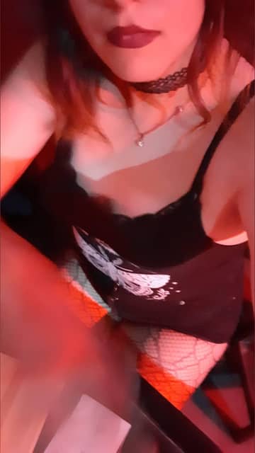 that girl that likes bunnies OnlyFans — image 1 of 2