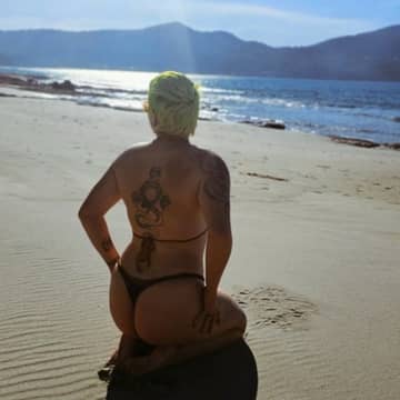 Travelling_Weirdo OnlyFans — image 1 of 2
