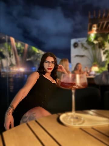 Angel ts OnlyFans — image 1 of 2