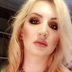 Sluttea OnlyFans — image 1 of 1