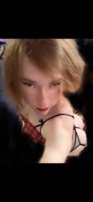 Rubie RaW OnlyFans — image 1 of 2