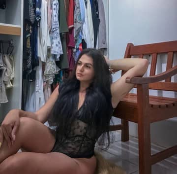 Rubi Teixeira OnlyFans — image 1 of 2