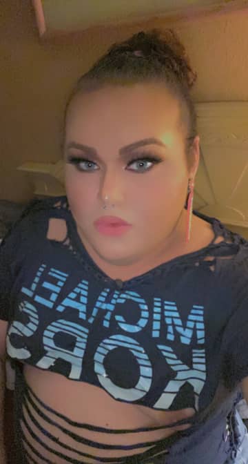 Nosylla V. OnlyFans — image 1 of 2