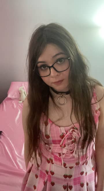 Zoey 💕😘 OnlyFans — image 1 of 2