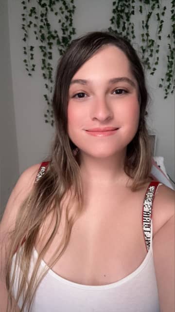 Jenny LaBelle OnlyFans — image 1 of 2