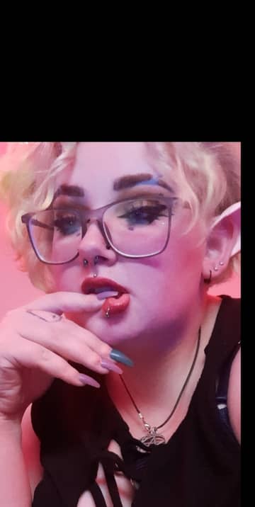 Luna Coffin OnlyFans — image 1 of 2
