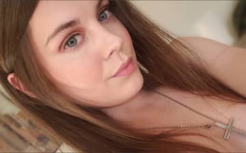 Lulu OnlyFans — image 1 of 2