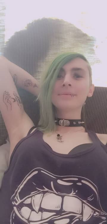 Verose OnlyFans — image 1 of 2