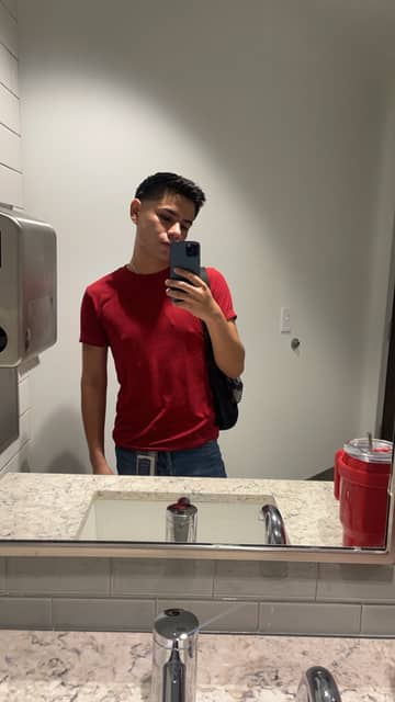 Niño OnlyFans — image 1 of 2