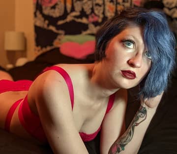 flirtybird OnlyFans — image 1 of 2