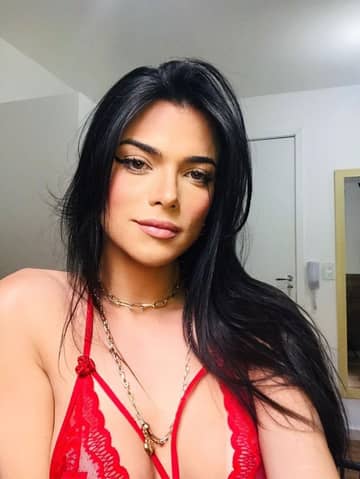 Selina Trans OnlyFans — image 1 of 2