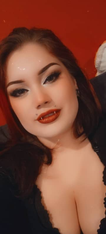 Peach Babe OnlyFans — image 1 of 2