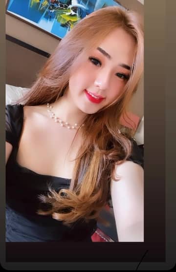 Ling OnlyFans — image 1 of 2