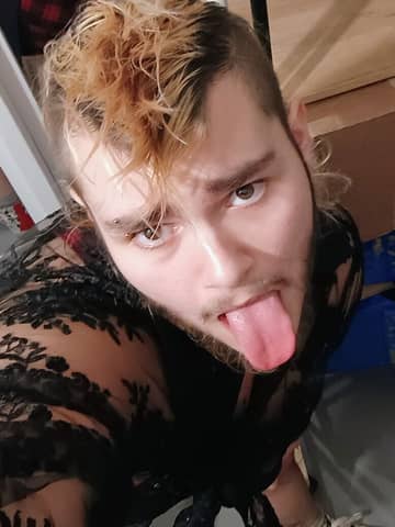 Wolfie OnlyFans — image 1 of 2