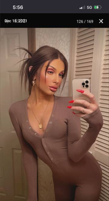 Mara OnlyFans — image 1 of 2