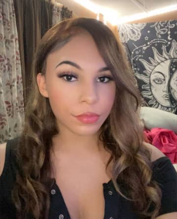 Rae | Trans Girl 😈 OnlyFans — image 1 of 2